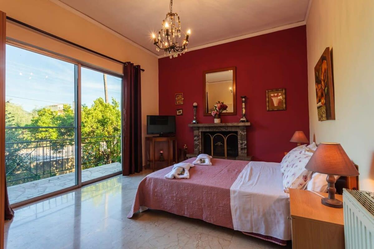 Stylish Seaside Home - Fully Equipped, Big Terrace Kalamata Exterior photo